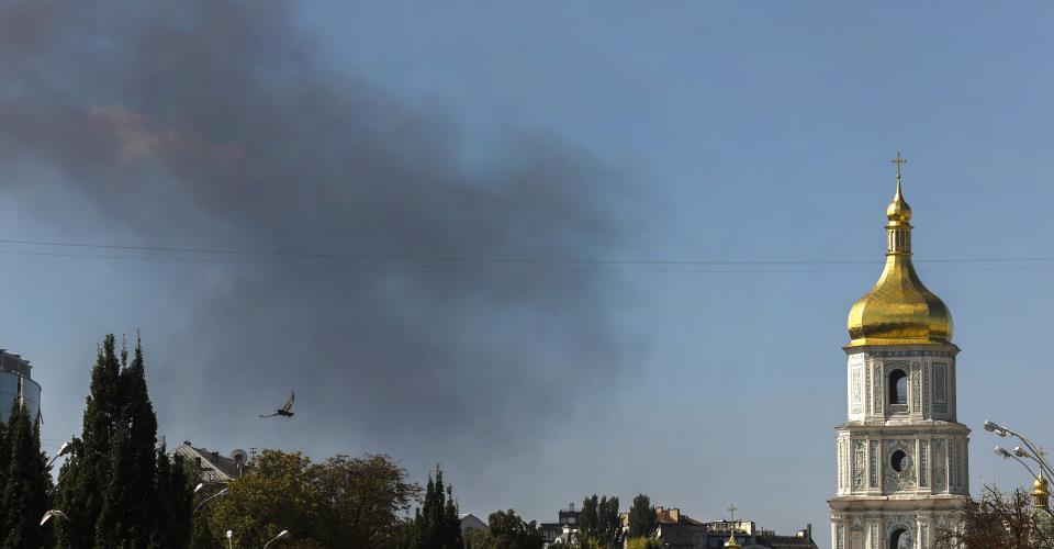 Ρωσική επίθεση στην έδρα της υπηρεσίας εσωτερικής ασφάλειας της Ουκρανίας