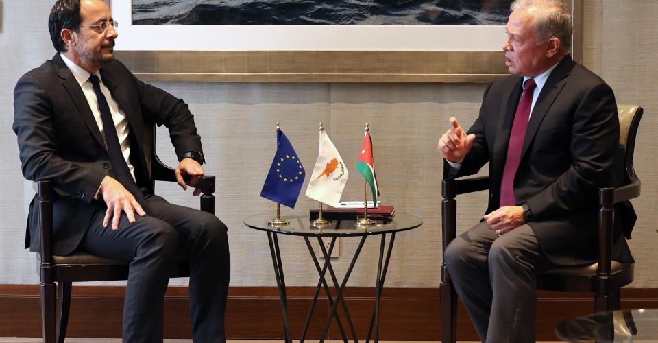 Συλλυπητήρια και αλληλεγγύη εκφράζει ο ΠτΔ σε τηλεφωνική επικοινωνία με Βασιλιά...