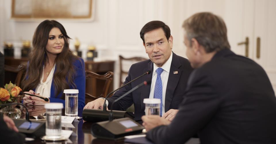 Ενέργεια, εμπόριο και οικονομία στο επίκεντρο της συνάντησης Μητσοτάκη με...