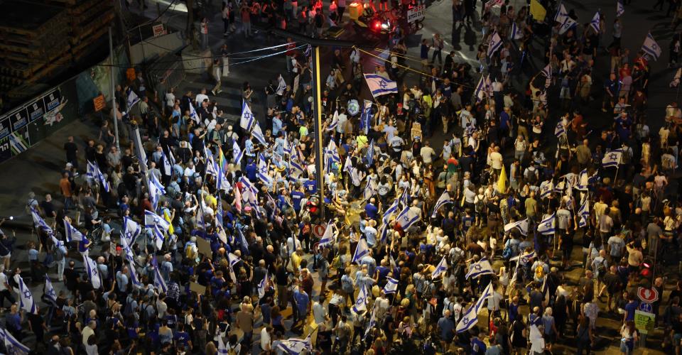 Αντικυβερνητική διαδήλωση στο Τελ Αβίβ τρεις ημέρες πριν από τις βουλευτικές...