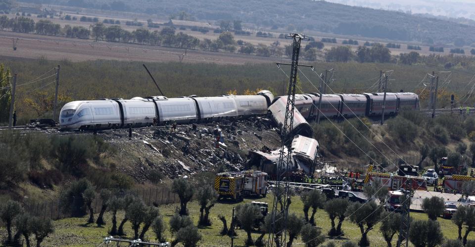 "Η Ισπανία πενθεί" είπε ο Σάντσεθ, στους 68 οι νεκροί από τη τραγωδία στο Τολέδο