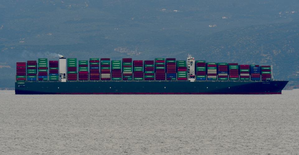 Άλμα 58,9% στις εξαγωγές αγαθών τον Μάιο, διευρύνθηκε το εμπορικό έλλειμμα στο...