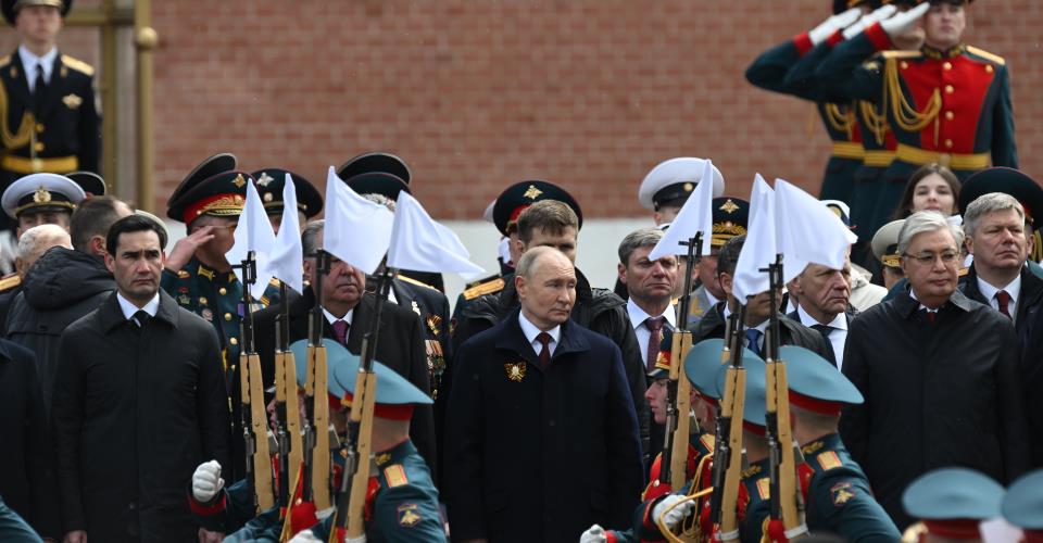 Με μηνύματα Πούτιν προς τη Δύση η στρατιωτική παρέλαση στην Κόκκινη Πλατεία