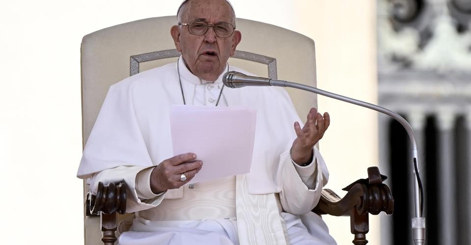 Ο Πάπας διαβεβαιώνει το Ιράν για "πνευματική εγγύτητα" τη δύσκολη αυτή στιγμή