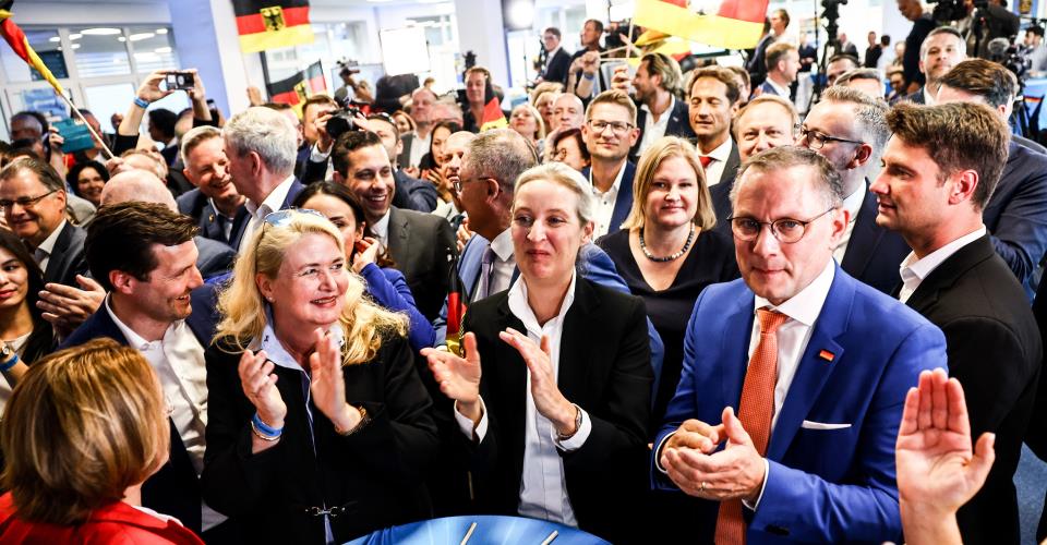 Τα πρώτα exit polls στη Γερμανία δείχνουν το ακροδεξιό AfD 2ο κόμμα στις...