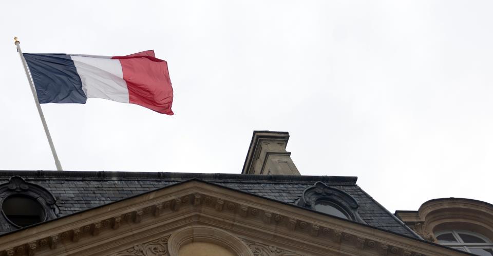 Στο Παρίσι ο Πρόεδρος, βλέπει Μακρόν και υπογράφουν συμφωνία στρατηγικής...