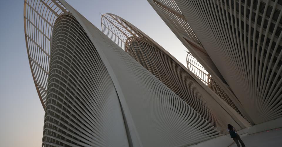 Στο Άμπου Ντάμπι μεταβαίνουν οι Υπουργοί Εξωτερικών, Ενέργειας, Γεωργίας, Υφυπ....