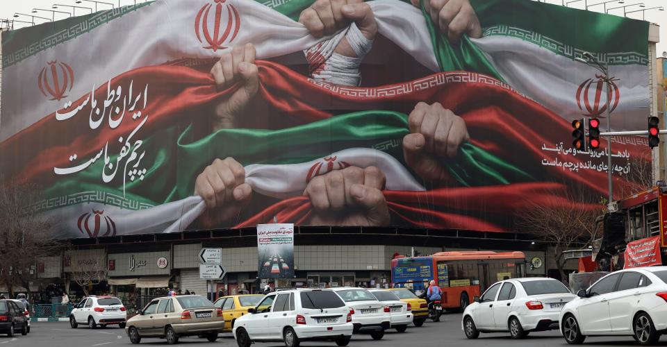 الخارجية القبرصية تنصح مواطنيها بمغادرة إيران فوراً وتجنب السفر إلى هناك